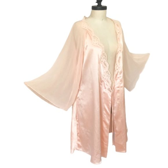 Vintage VALENTINO Peach Satin Lace Negligee Robe - Picture 6 of 17